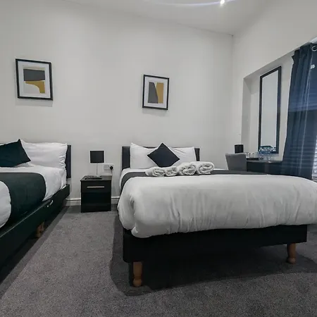 Oyo Firs Lodge London Heathrow Hounslow Extérieur photo
