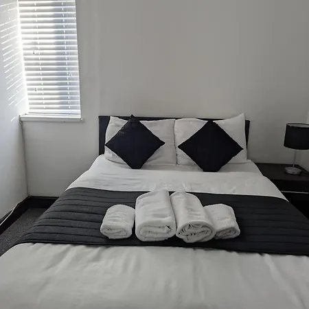 Oyo Firs Lodge London Heathrow Hounslow Extérieur photo