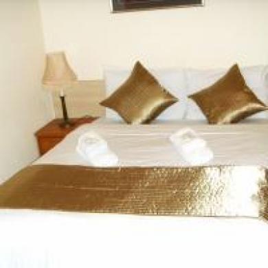 Oyo Firs London Heathrow Guest house Hounslow