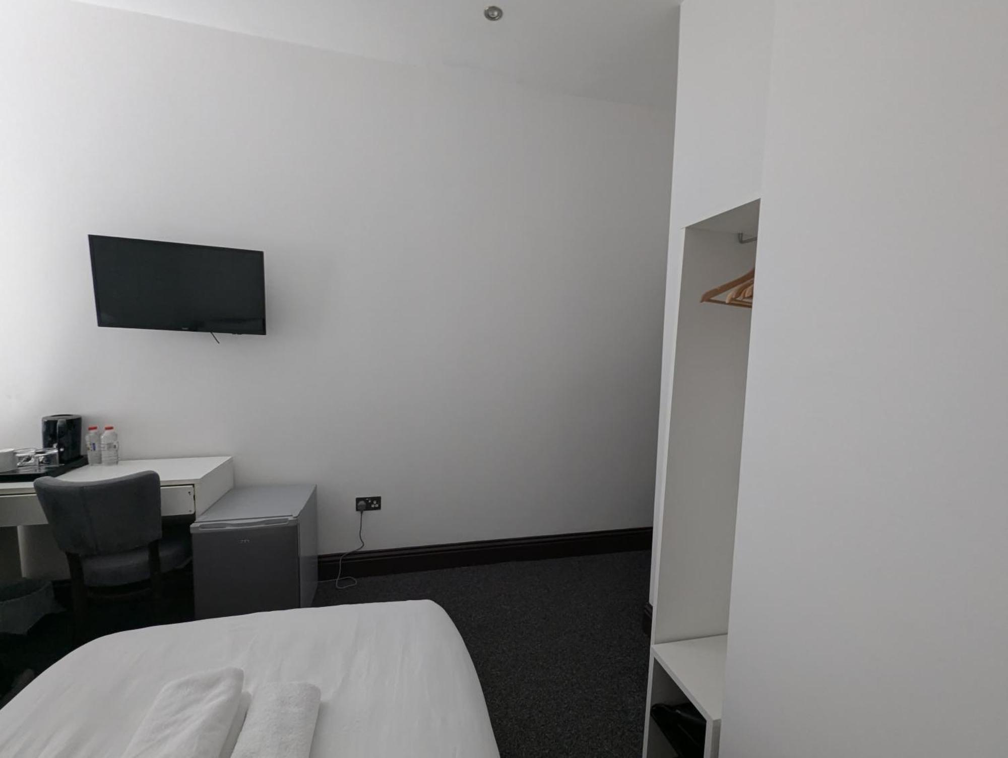 Oyo Firs London Heathrow 2*