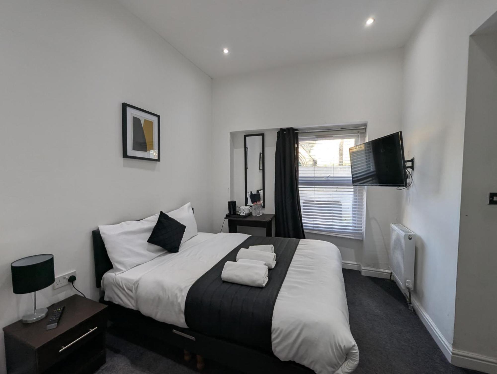 Oyo Firs London Heathrow