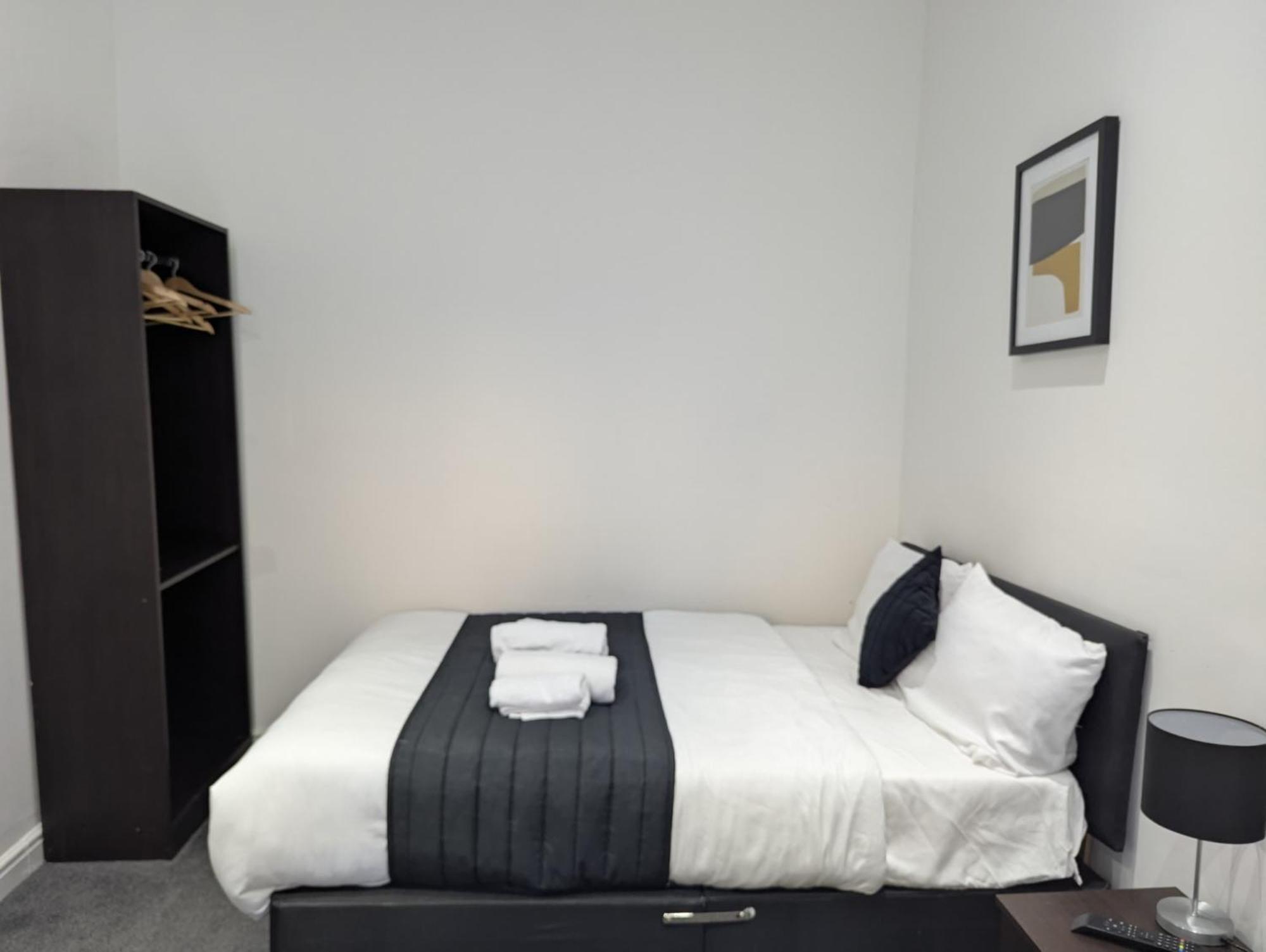Oyo Firs London Heathrow Guest house