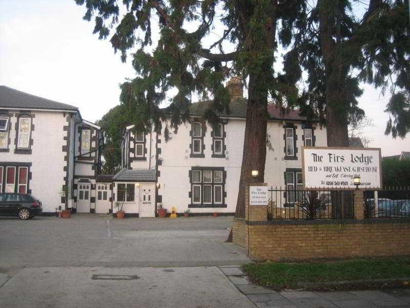 Oyo Firs London Heathrow Hounslow