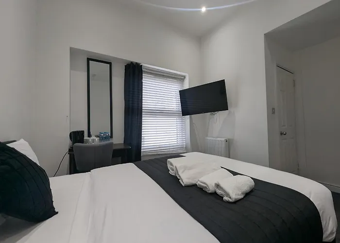 Oyo Firs Lodge London Heathrow