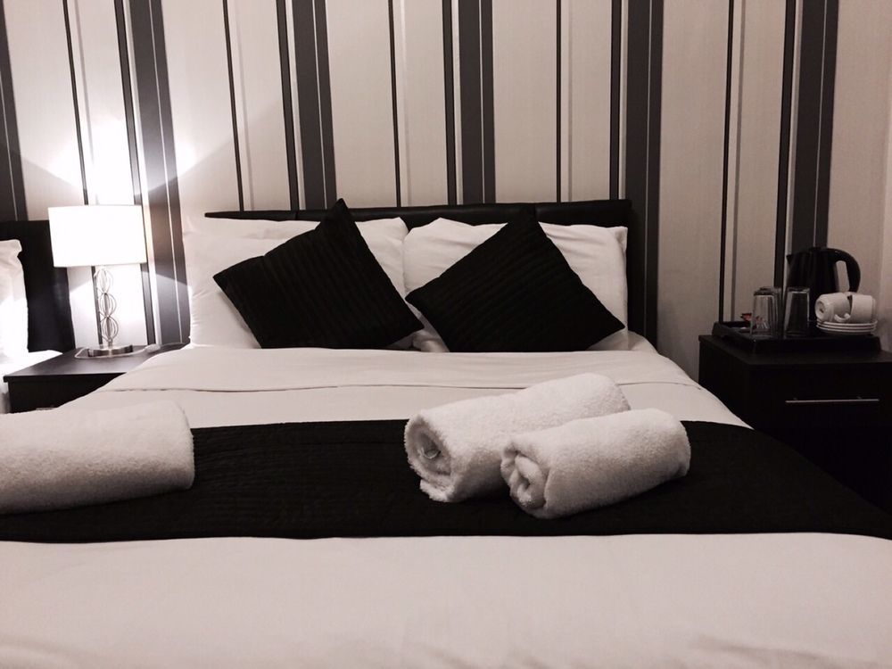 Oyo Firs London Heathrow
